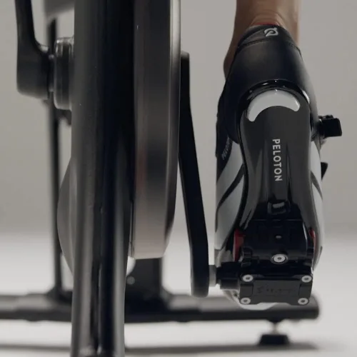 Vista 5 de Peloton Zapatos de ciclismo para bicicleta y bicicleta + con tacos de bicicleta compatibles con Delta