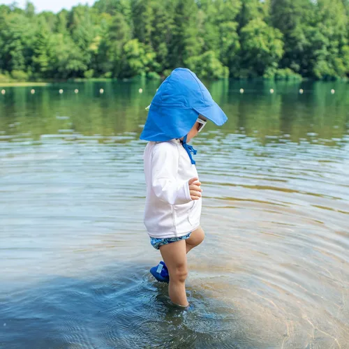 Vista 4 de i play. Baby Flap Sun Protection Swim Hat