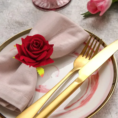 Vista 7 de Whaline Servilleteros de rosas artificiales para el día de San Valentín, servilleteros de rosas rojas de imitación, de aleación, para bodas, mesas