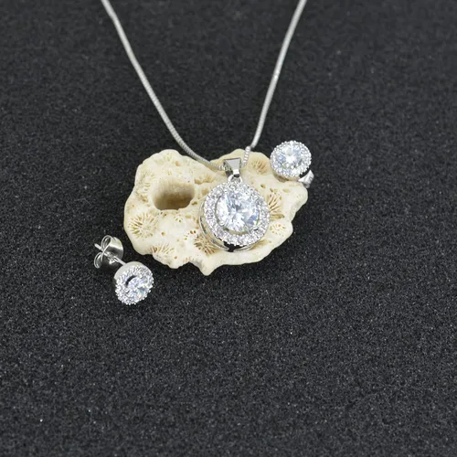 Vista 2 de Collar con colgante de circonita cúbica con halo cuadrado y triangular, juego de joyas delicadas para mujeres y niñas