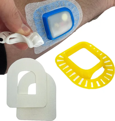Vista 15 de Omnipod Grip Shield con anillo cómodo. Diseñado por Deck My Diabetes. Aplicación reutilizable y flexible con una sola mano