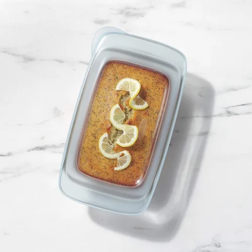 Vista 8 de OXO Good Grips Fuente de Vidrio para Hornear de 2 Qt con Tapa