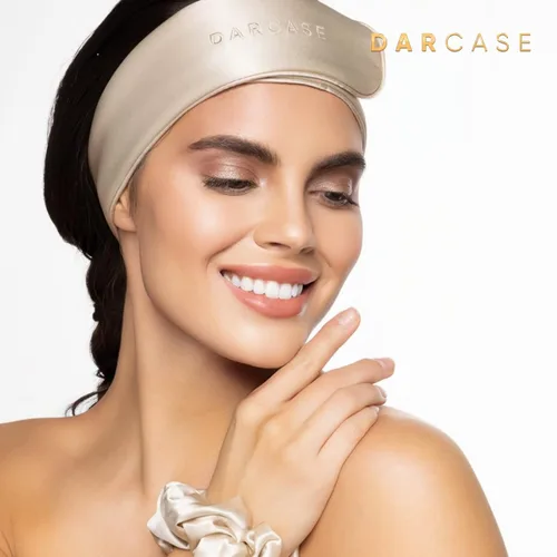 Vista 5 de DARCASE Juego de diadema y coletero de seda de morera pura, multiusos, para maquillaje, spa, accesorio para el cabello, suave y cómodo + velcro