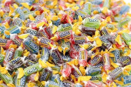 Vista 2 de Jolly Rancher - Caramelos duros a granel, 5 libras, variedad surtida, dulces duros envueltos individualmente para celebrar el 4 de julio