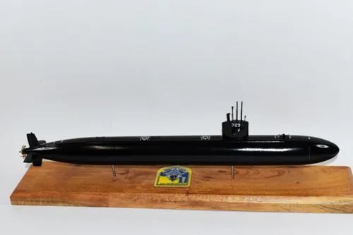 Vista 4 de USS Oklahoma City SSN-723 FLT II Modelo submarino de casco negro, azul marino, caoba, clase LA