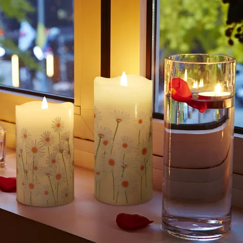 Vista 8 de Eywamage Velas de pilar sin llama con flores blancas y control remoto, juego de 2 velas LED con batería de margaritas de primavera parpadeantes