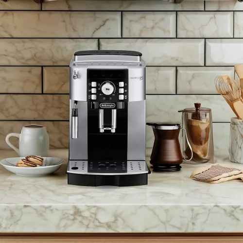 Vista 4 de De'Longhi ECAM22110S Magnifica XS - Máquina de café expreso totalmente automática con sistema de capuchino manual, color plateado