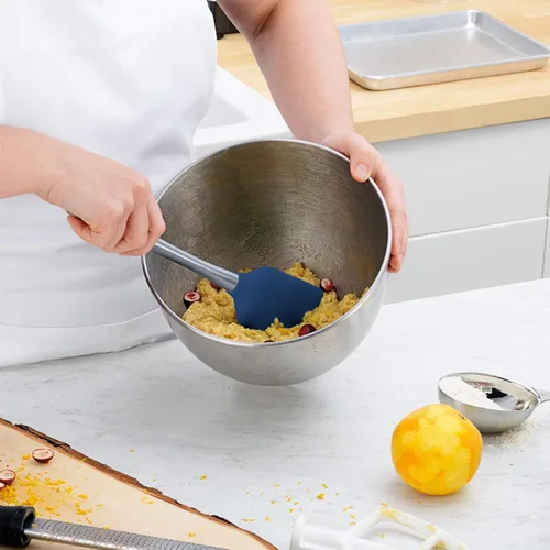 Vista 5 de Tovolo Flex-Core - Espátula con mango de acero inoxidable, cabeza de silicona resistente al calor y libre de BPA, segura para sartenes de hierro