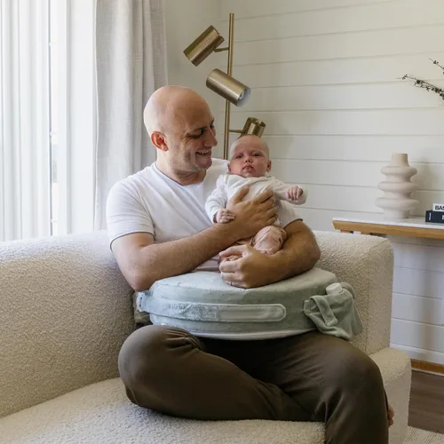 Vista 2 de My Brest Friend Super Deluxe Almohada de Lactancia – Comodidad Mejorada y Almohada de Lactancia Ergonómica para Máximo Soporte Para Mamá y Bebé