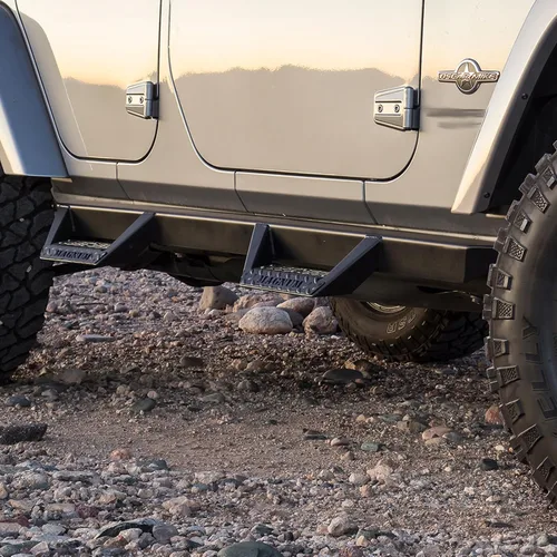 Vista 2 de Raptor Series RTS74JP: 18-21 Jeep Wrangler JL Unlimited 4 puertas Negro Cab Longitud RT escalones