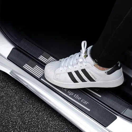 Vista 7 de AUCELI 4 protectores de umbral de puerta de automóvil y 1 protector de parachoques trasero, tiras de fibra de carbono antiarañazos, calcomanía