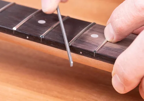 Vista 3 de StewMac Lima para Trastes de Guitarra - Arregla de Forma Segura y Rápida Trastes Agudos y Brotes de Traste - Para Redondear, Dar Forma y Suavizar