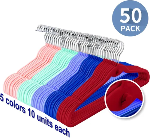 Vista 2 de Perchas de terciopelo multicolor de alta calidad con mini ganchos, paquete de 50 unidades, antideslizantes, perchas para ropa en cascada que ahorran