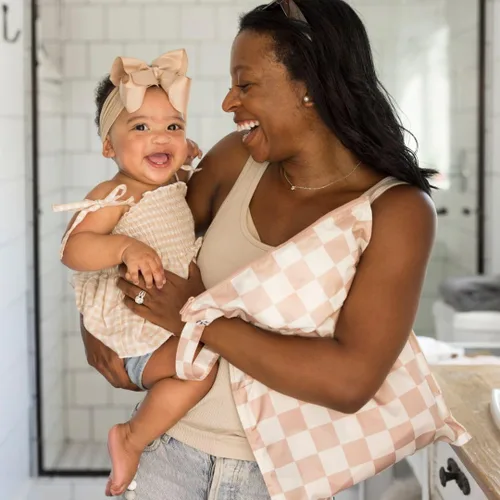 Vista 5 de Tiny Twinkle Bolsas húmedas a prueba de desorden 1 paquete de bolsas húmedas reutilizables impermeables para trajes de baño Ropa de bebé Bolsa