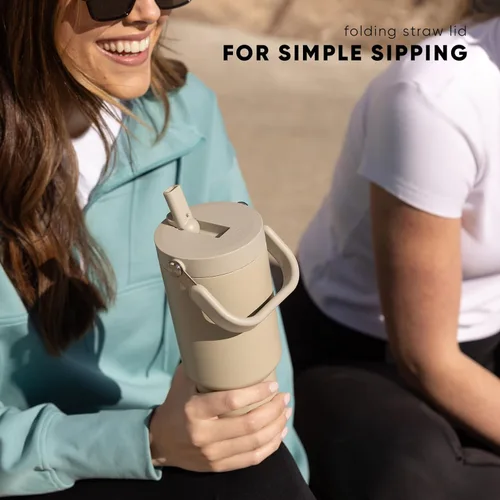 Vista 4 de Simple Modern Trek Pivot Vaso con pajita abatible de 30 oz con asa Botella de agua y protector Tapas intercambiables de pajita y para beber
