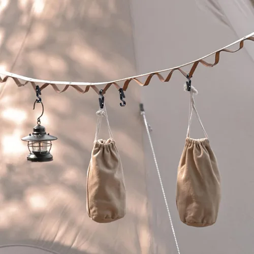 Vista 4 de 8 ganchos con clip de plástico negro superfuertes, ganchos para ropa, alfileres de ropa resistentes con clips para el hogar, viajes, tienda