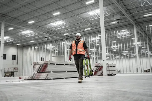 Vista 19 de Little Giant Ladders, Sure Step, taburete de doble cara, 3 escalones, fibra de vidrio, (11953), tipo 1AA, clasificación de peso de 375 libras, verde