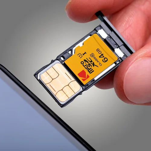 Vista 2 de Kodak 64GB Clase 10 UHS-I U1 Tarjeta MicroSDXC con Adaptador 10x Velocidad de Escritura