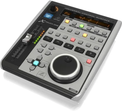 Vista 7 de Behringer X-TOUCH ONE Superficie de control universal con atenuador de motor sensible al tacto y tira LCD