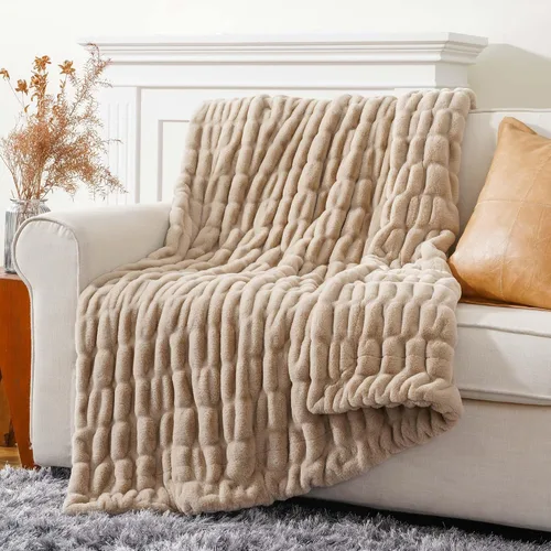 BATTILO HOME Manta de piel sintética de conejo fruncida para sofá y cama, reversible, doble cara, manta de visón súper suave, cálida y acogedora, 50
