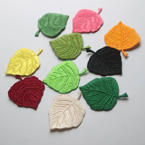 10 unids/lote Colorido Hierro en Hojas Parches para Ropa Hoja Bordada Planchado Parches Etiqueta Adhesiva para Bolsas Mochila Jeans