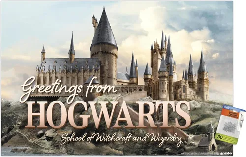 Vista 7 de Trends International The Wizarding World: Harry Potter - Póster de pared con texto en inglés «Greetings From Hogwarts», 14.72 x 22.37 pulgadas