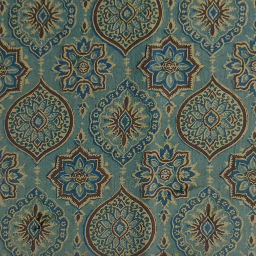 Vista 16 de AVKA Studio Tela de impresión en bloque a mano por yarda - PRECORTADA 1 yarda 42 pulgadas de ancho - Material 100% algodón - Patrón floral azul