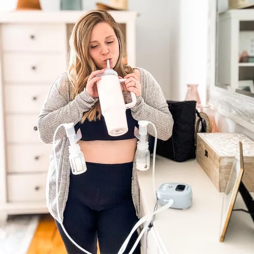 Vista 7 de Ameda MYA Joy Plus - Extractor de leche eléctrico Recargable Grado hospitalario Incluye HygieniKit y piezas de bomba Ameda Extractor