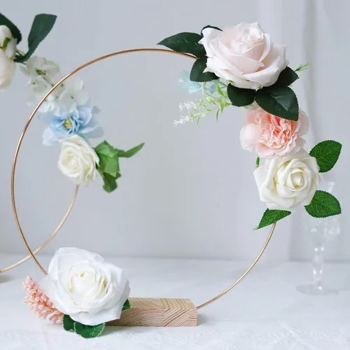 Vista 5 de 12 Piezas Centro de Mesa de Aro Floral de 12 Pulgadas Decoraciones de Mesa, Piezas Centrales de Decoración de Metal Dorado para Mesa con Base