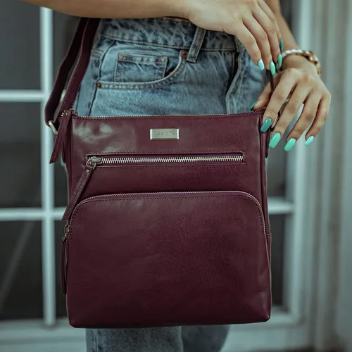 Vista 2 de ASSOTS Bolso bandolera grande de cuero genuino con múltiples bolsillos y correa ajustable para iPad Pro de 11 pulgadas