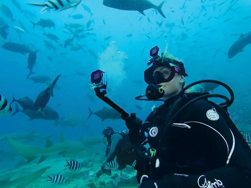Vista 7 de GoPro Filtro de buceo para carcasa de buceo (Magenta) (accesorio oficial de GoPro )
