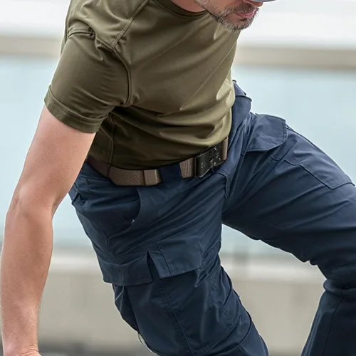 Vista 6 de KEMISANT Cinturón táctico para hombre, cinturón de nailon elástico ajustable para Rigger militar, trabajo resistente, 1.5 pulgadas, liberación rápida