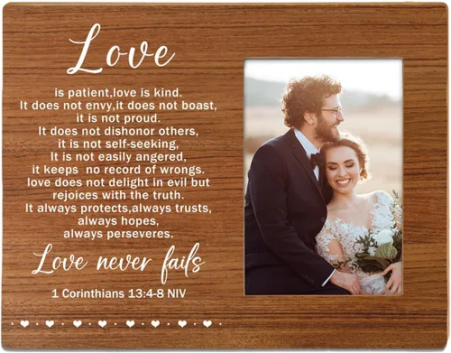 Marco de fotos Love Never Fails, marco de fotos de madera para parejas 1 Corintios 13:4-8, regalo único para parejas para aniversario de boda, día
