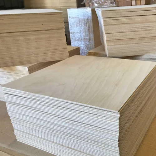 Vista 5 de Madera contrachapada de abedul báltico B/BB de 6 mm, 1/4" x 12" x 12" (24 piezas) - Perfecta para manualidades, proyectos escolares y de bricolaje