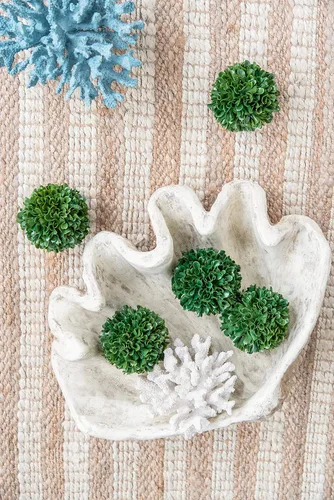 Vista 4 de A&B Home Juego de 5 bolas artificiales de boj para interiores y exteriores, vegetación artificial, bolas de musgo verde sintético, bola topiaria