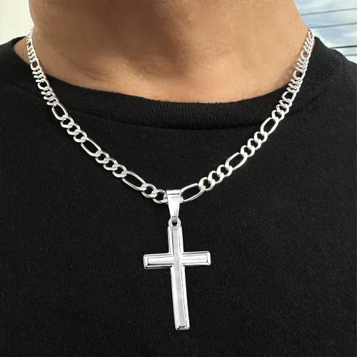 Vista 2 de Collar de plata de ley con colgante de cruz tradicional de 5mm para hombre. Cadena estilo Italiano Figaro