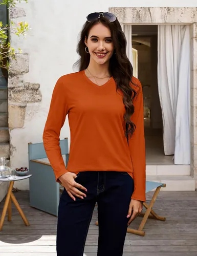 Vista 2 de MAGCOMSEN Camisetas de manga larga con cuello en V para mujer, básicas de algodón, camisetas casuales de ajuste clásico, suaves y transpirables