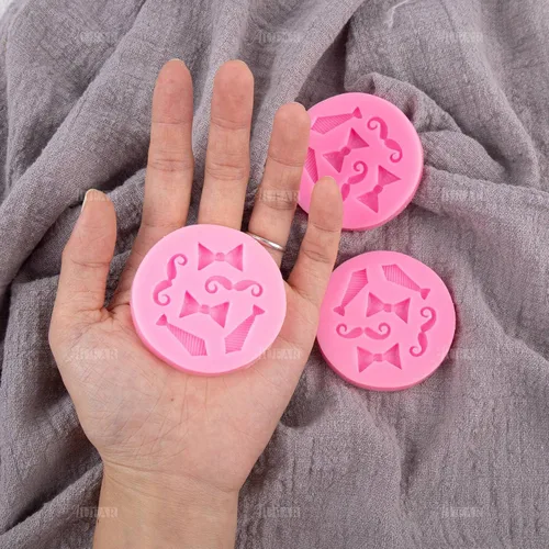 Vista 9 de AUEAR, Juego de 4 mini corbatines para corbata, bigote, moldes de silicona para fondant, pastel, chocolate, caramelo, azúcar, decoración