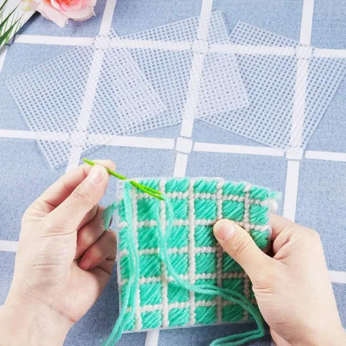 Vista 3 de Allazone 52 hojas de lona de plástico de malla, 4 formas, lienzo de plástico para manualidades, bordado, punto de cruz, hilo acrílico, proyectos