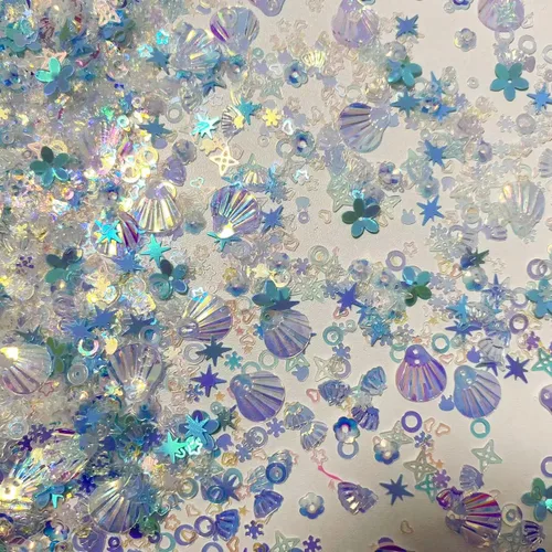 Vista 5 de 2000 piezas de confeti de PVC con purpurina para fiesta de conchas de sirena, arte de uñas, vacaciones, compromiso, boda, despedida de soltera