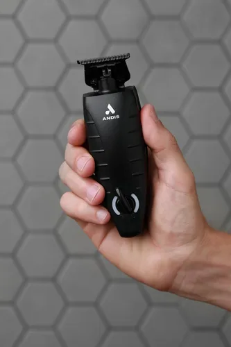 Vista 5 de Andis GTX-EXO Black Label Special Edition, recortadora eléctrica profesional de iones de litio para barba y cabello, tecnología M-Force