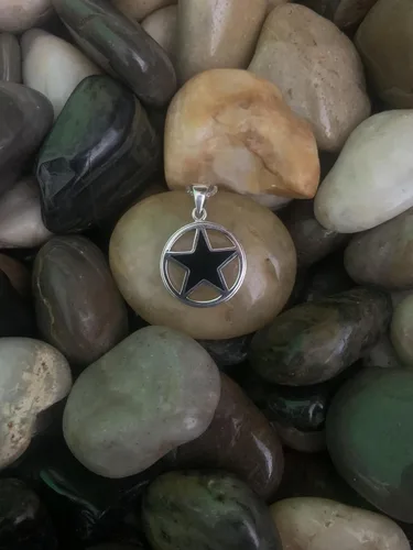 Vista 5 de Jewelry Trends Pentáculo Estrella Pentagrama Colgante de plata de ley creado Ónix Negro, Plata esterlina, ónix sintético