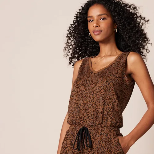 Vista 4 de Tienda Essentials Studio - Enterizo de tela de toalla con vellón para mujer