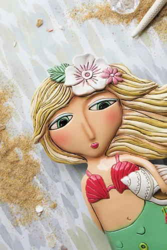 Vista 2 de Enesco Allen Designs Shelley - Reloj de pared con péndulo esculpido de sirena con estrella de mar, 17.25 pulgadas, multicolor