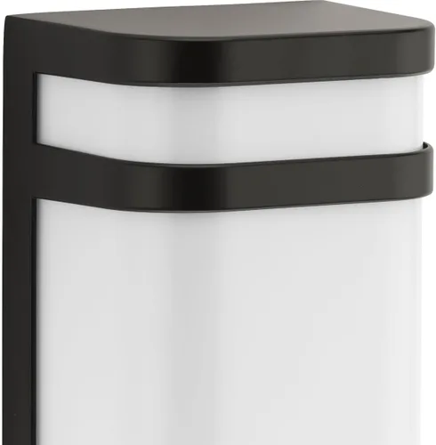 Vista 4 de Progress Lighting Valera LED Collection - Farol acrílico blanco mate con pantalla moderna para exteriores, pequeña pared, luz de bronce