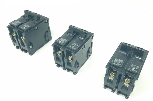 Vista 4 de Disyuntor Q220 tipo QP de doble polo de 20 amperios
