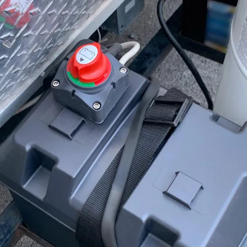 Vista 4 de Ampper - Interruptor de desconexión de batería 12V - 48V, interruptor de desconexión de batería marina con terminales para cortar la alimentación