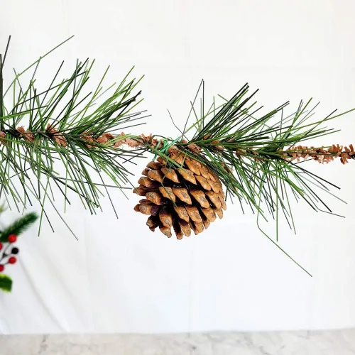 Vista 6 de Guirnalda de cono de pino de 8 pies para decoración navideña