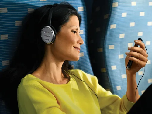 Vista 6 de Bose QuietComfort 3 Auriculares acústicos con cancelación de ruido, color negro