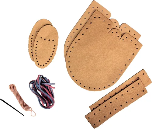 Vista 2 de Realeather C4607-00 Kit de Artesanía en Cuero de Mocasines para Bebé, Talla 6-9 Meses, Ante, 1 Par